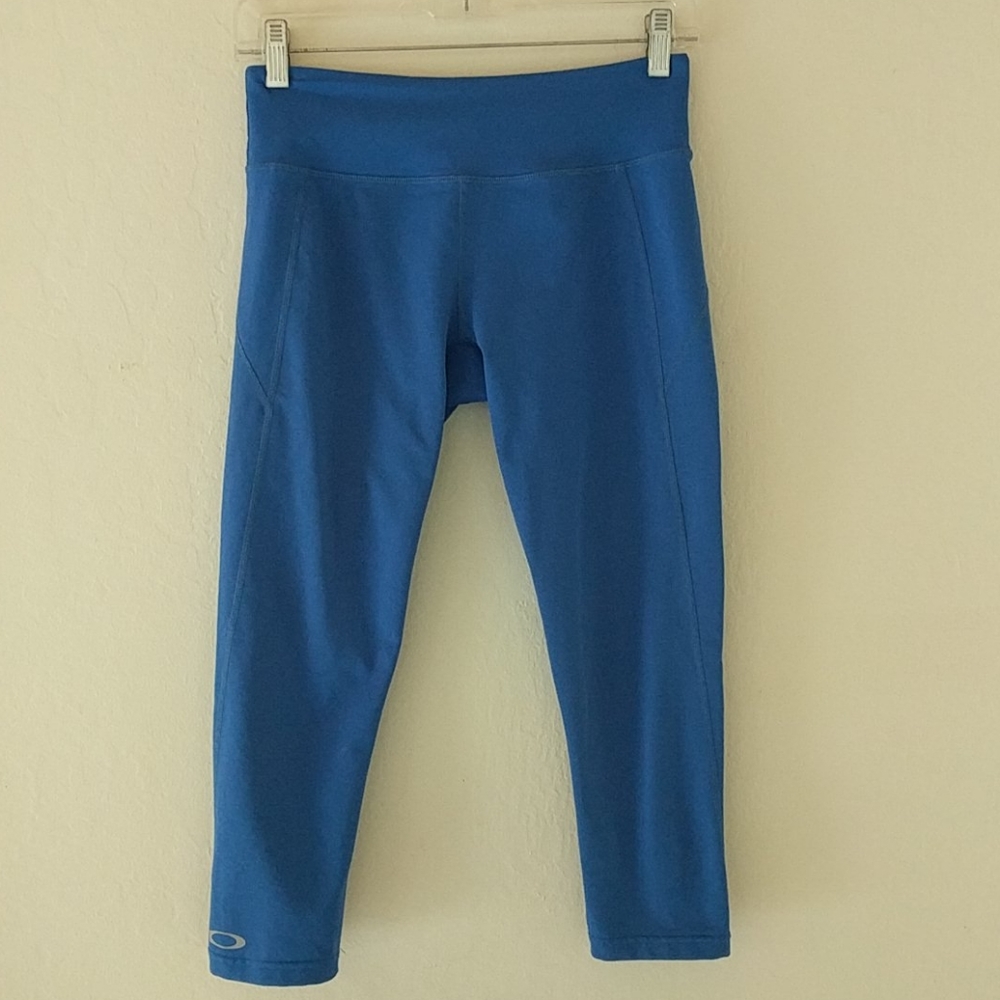 Oakley blue cropped athletic leggings